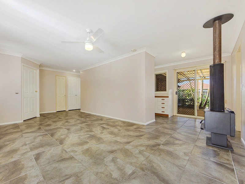 90 Aspinall Street, Leichhardt QLD 4305