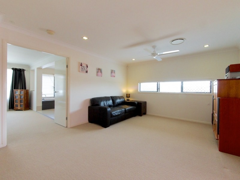 9 The Reach Court, Springfield Lakes QLD 4300