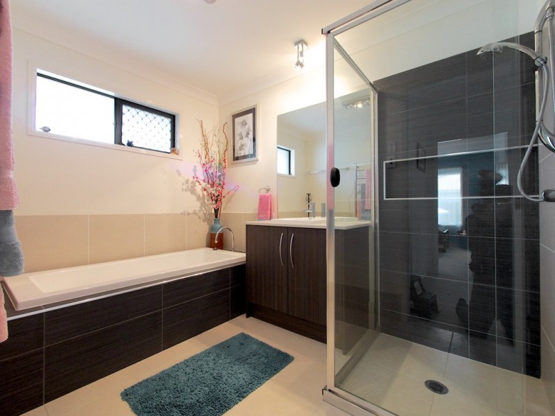 9 The Reach Court, Springfield Lakes QLD 4300