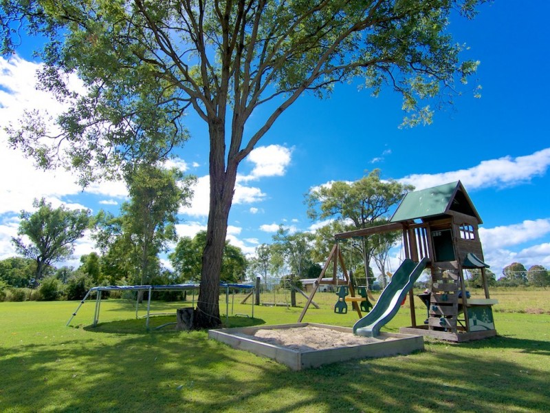 120 Nerreman Road, Wivenhoe Pocket QLD 4306
