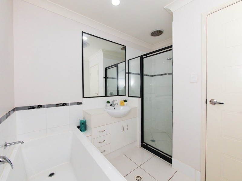 1 Aramac Street, Brassall QLD 4305