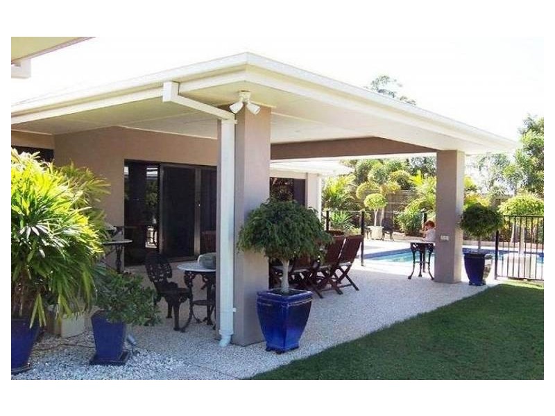 7 Lagoon Cres, Bellbowrie QLD 4070