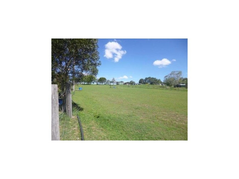 17 Queen Street, Marburg QLD 4346