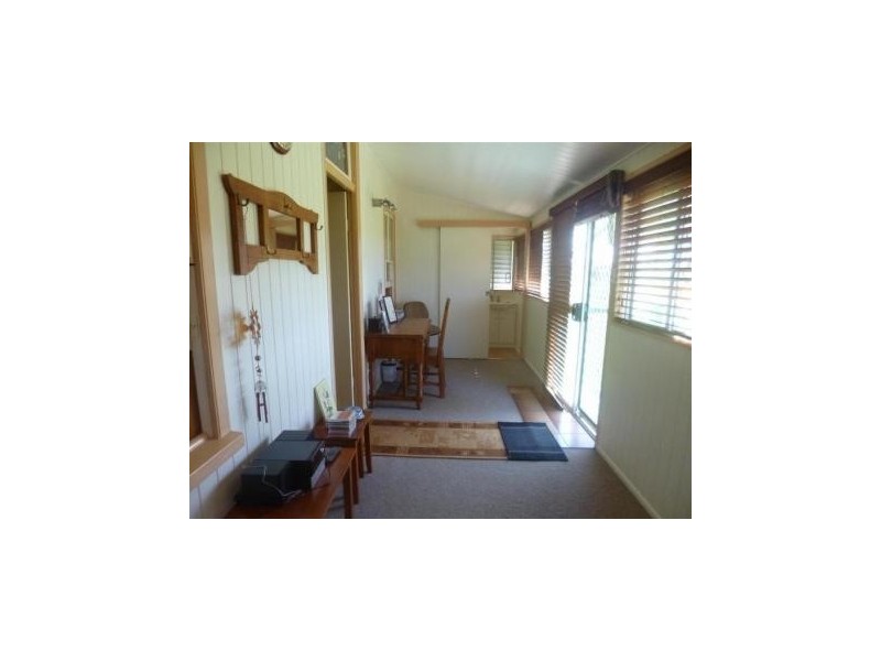 17 Queen Street, Marburg QLD 4346