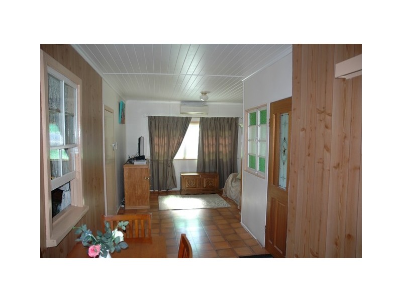 17 Queen Street, Marburg QLD 4346