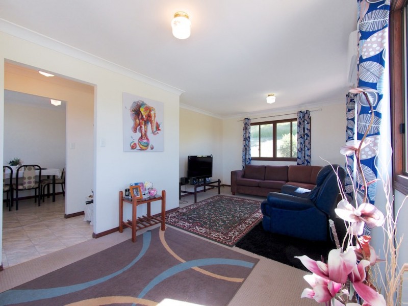 60 Annette Road, Lowood QLD 4311