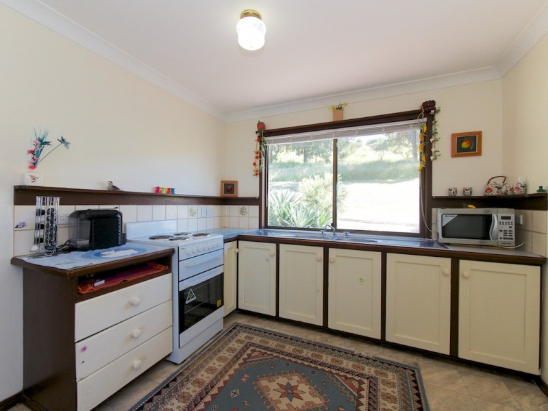 60 Annette Road, Lowood QLD 4311