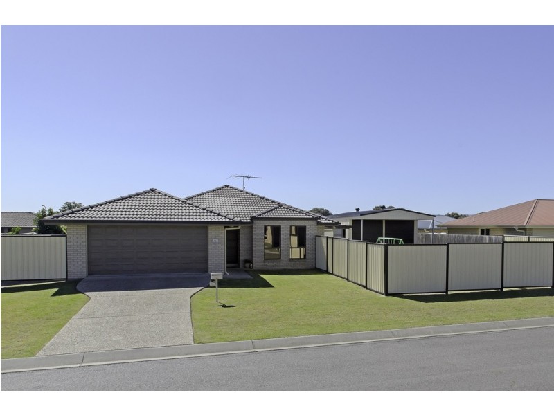 10 Varley St, Lowood QLD 4311