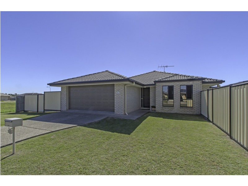 10 Varley St, Lowood QLD 4311