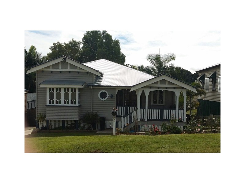 4 Fifer Street, Eastern Heights QLD 4305