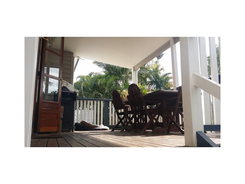 4 Fifer Street, Eastern Heights QLD 4305