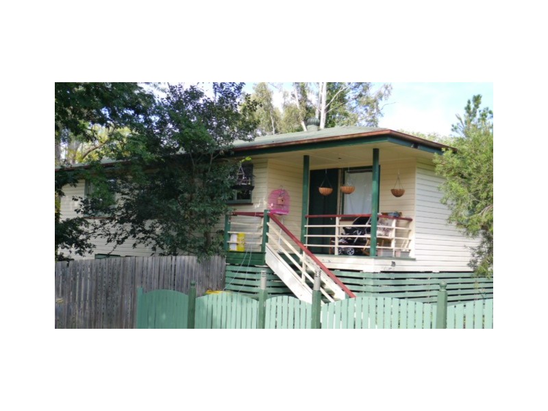 76 Aspinall Street, Leichhardt QLD 4305