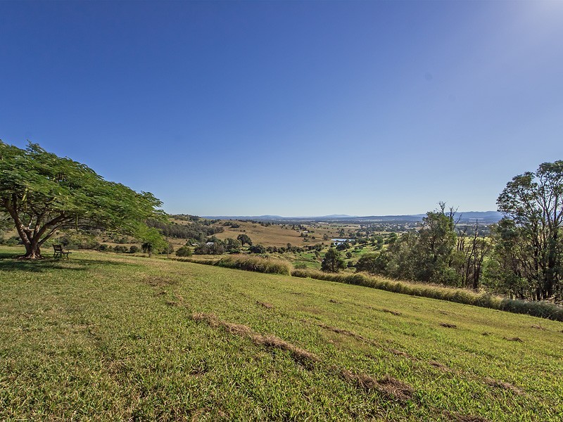 23 Klass Rd, Lowood QLD 4311