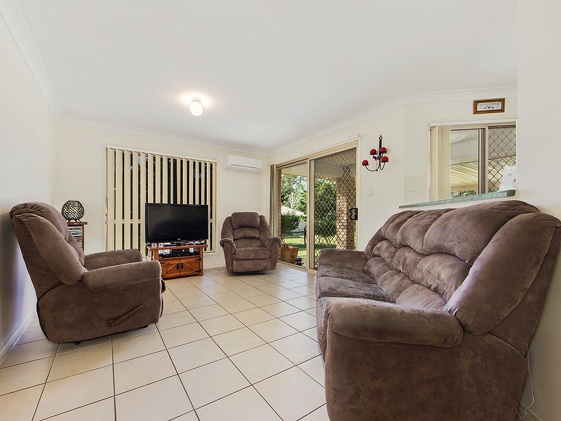 1 River Oak Court, Lowood QLD 4311