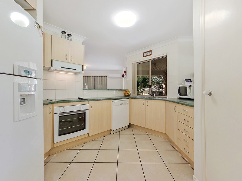 1 River Oak Court, Lowood QLD 4311