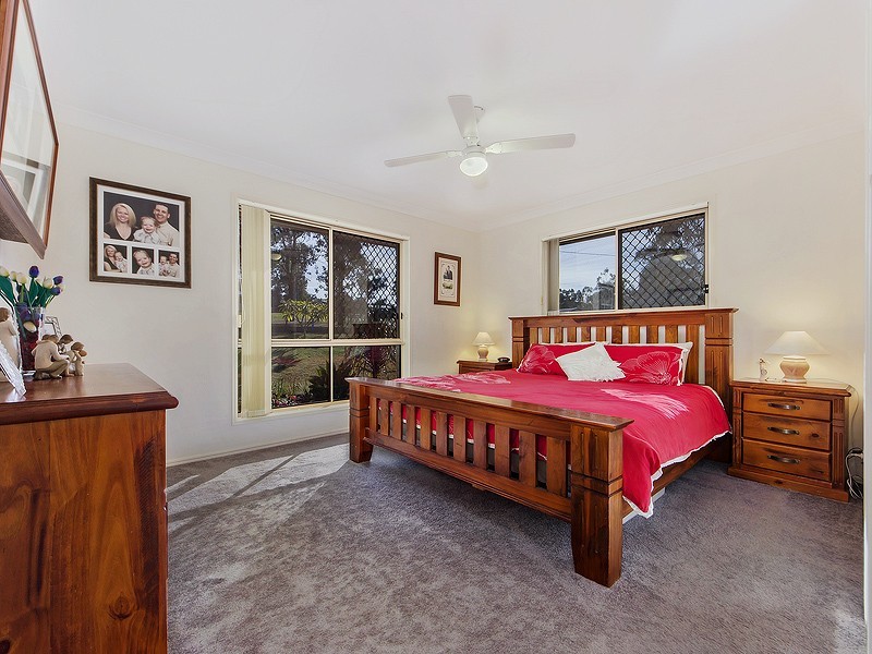 1 River Oak Court, Lowood QLD 4311