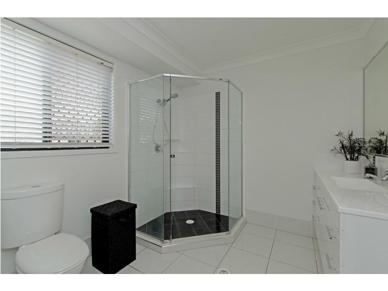 10 Fay Court, Fernvale QLD 4306