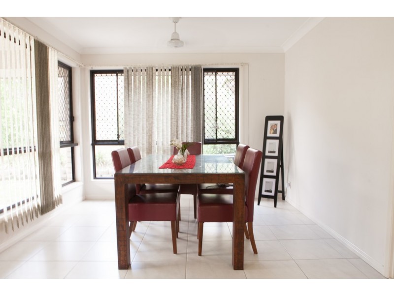 7 Willowood Pl, Fernvale QLD 4306