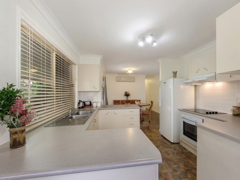 8 Rose Avenue, Minden QLD 4311