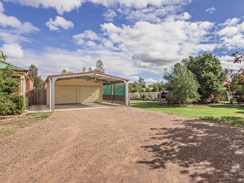 8 Rose Avenue, Minden QLD 4311
