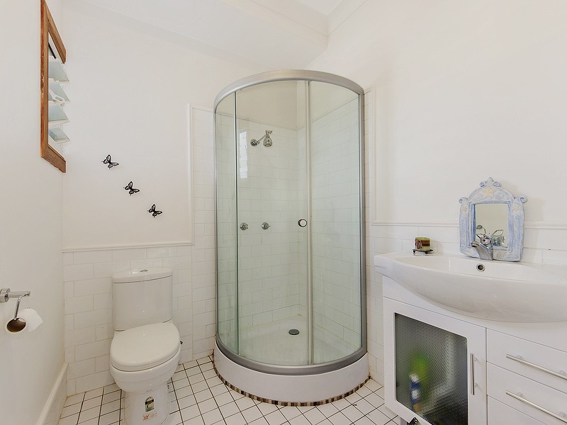 16 RAMSEY COURT, Lowood QLD 4311