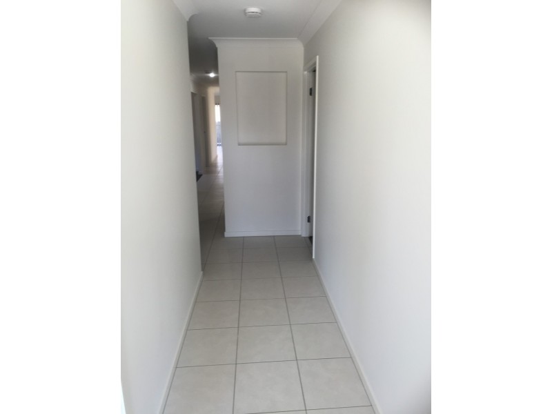 76 Fitzpatrick Circuit, Augustine Heights QLD 4300