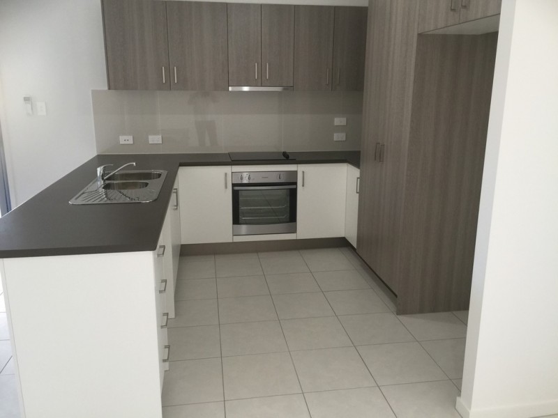 76 Fitzpatrick Circuit, Augustine Heights QLD 4300