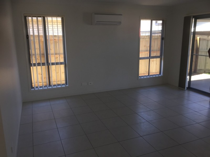 76 Fitzpatrick Circuit, Augustine Heights QLD 4300