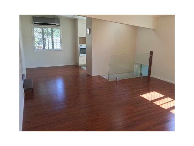 6 Weldon Street, North Ipswich QLD 4305