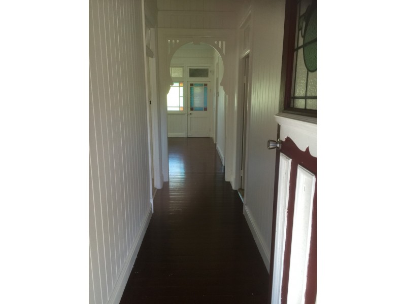 4 Montauban Street, Newtown QLD 4305