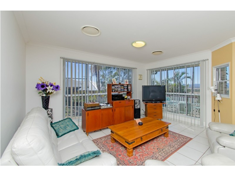 12 BANKSIA COURT, Lowood QLD 4311