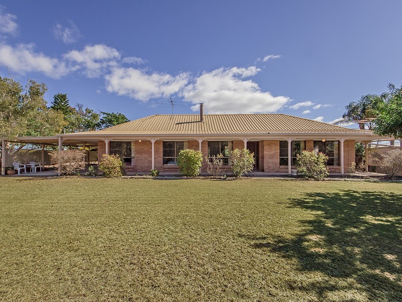 4 Shannon Road, Lowood QLD 4311