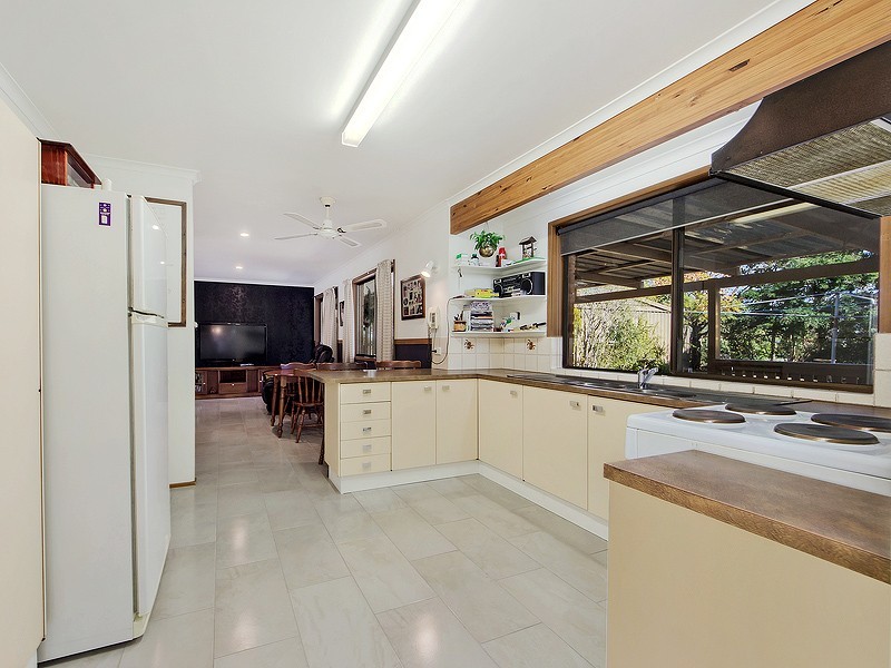4 Shannon Road, Lowood QLD 4311