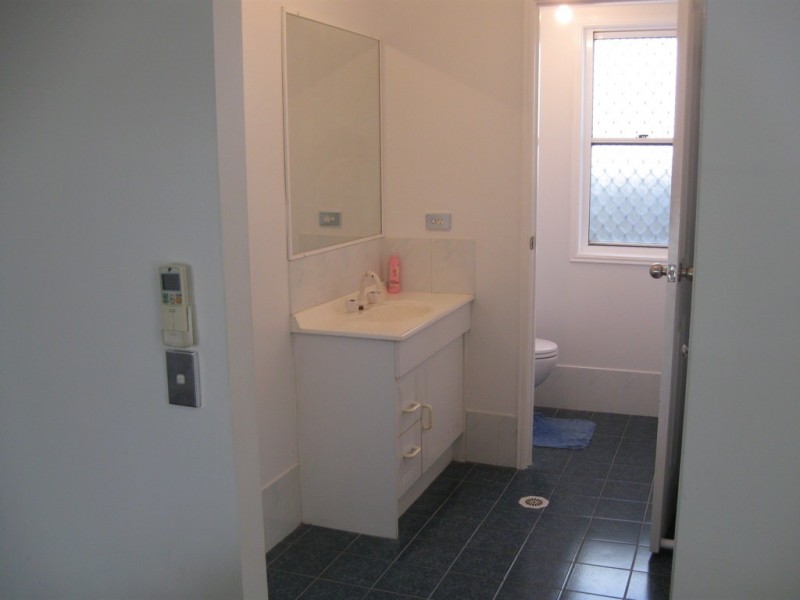 4 Colonial Court, Redbank Plains QLD 4301