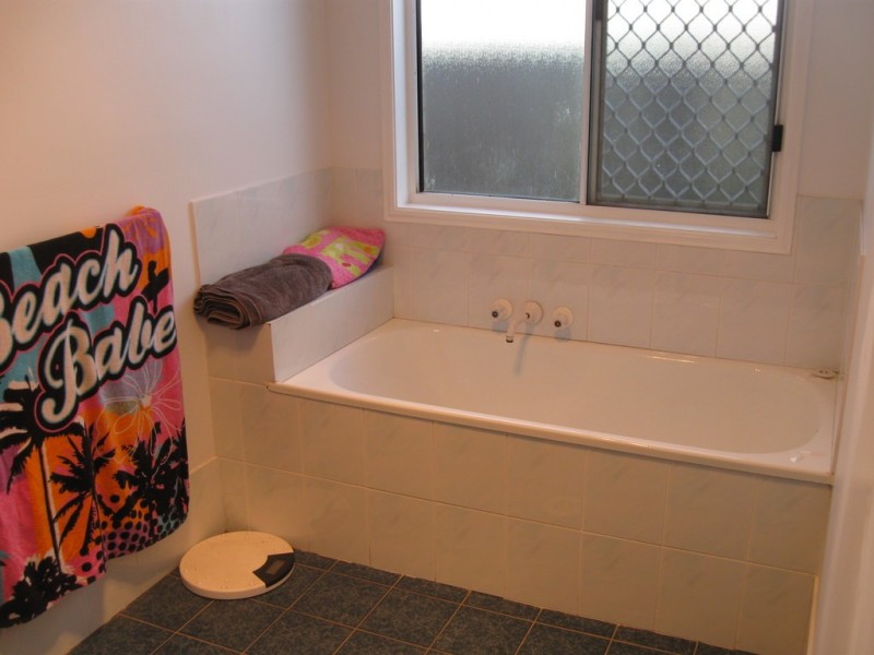 4 Colonial Court, Redbank Plains QLD 4301