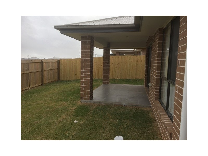 25 Cordeaux Street, Redbank Plains QLD 4301