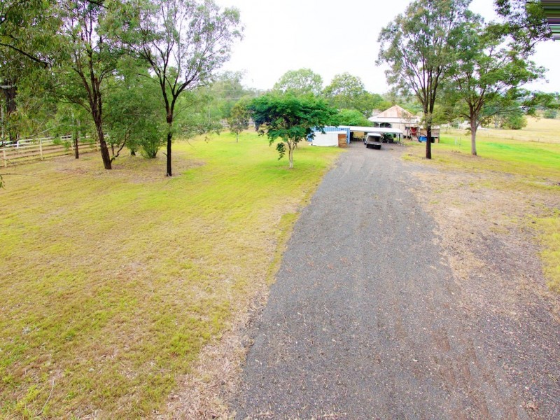 300 PINE MOUNTAIN ROAD, Muirlea QLD 4306