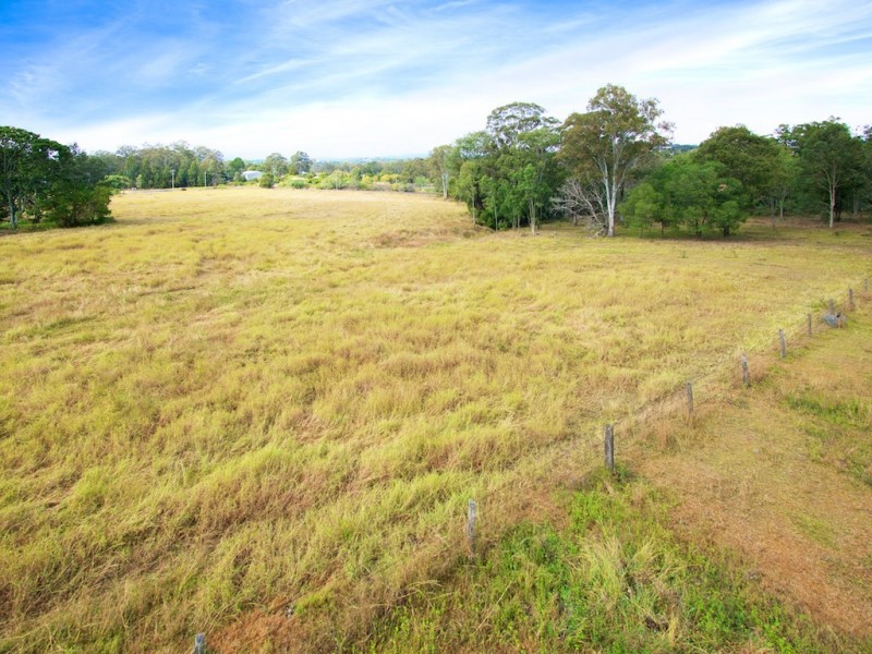 300 PINE MOUNTAIN ROAD, Muirlea QLD 4306