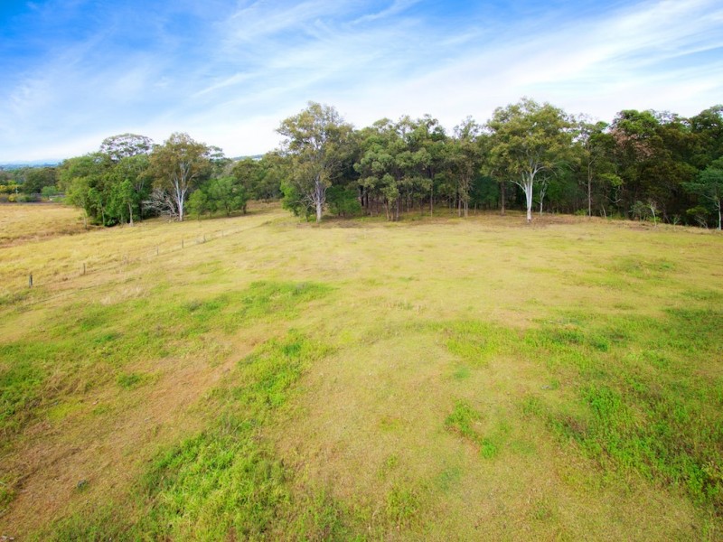 300 PINE MOUNTAIN ROAD, Muirlea QLD 4306