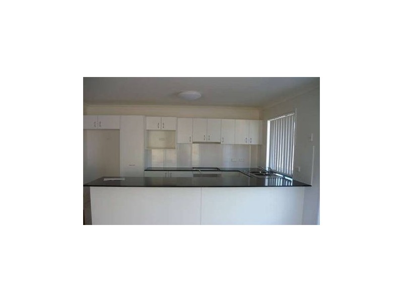 4 Ledger St, Redbank Plains QLD 4301
