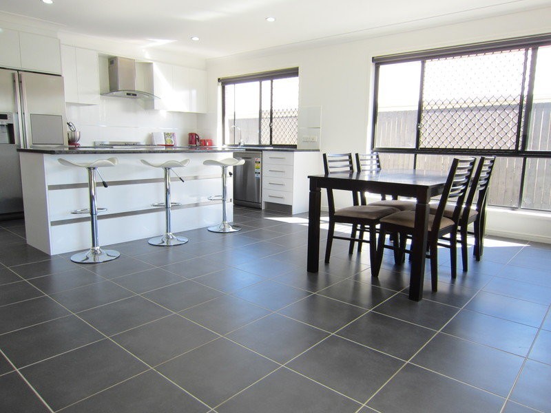 14 SPEY CLOSE, Deebing Heights QLD 4306