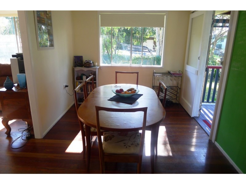 12 STURT STREET, Leichhardt QLD 4305