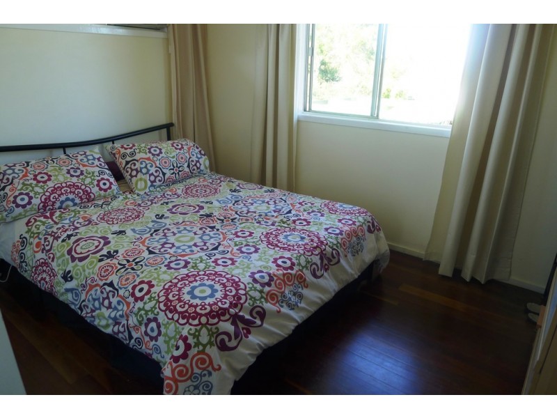 12 STURT STREET, Leichhardt QLD 4305