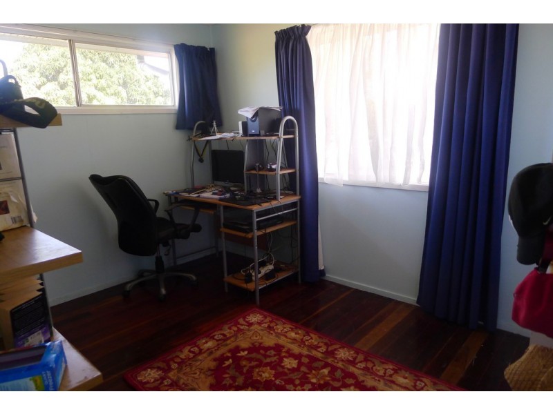 12 STURT STREET, Leichhardt QLD 4305