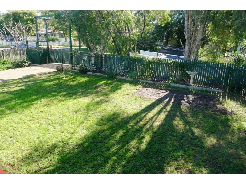 12 STURT STREET, Leichhardt QLD 4305