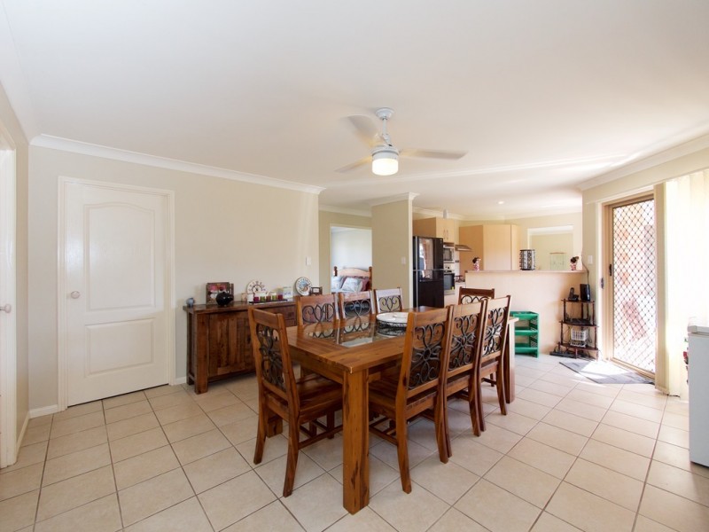 17 DORSEY CHASE, Brassall QLD 4305