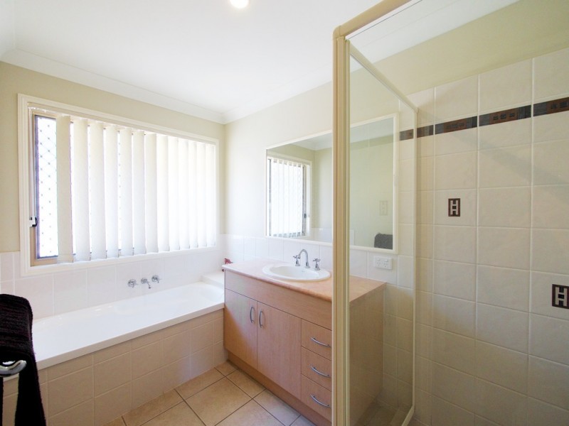 17 DORSEY CHASE, Brassall QLD 4305
