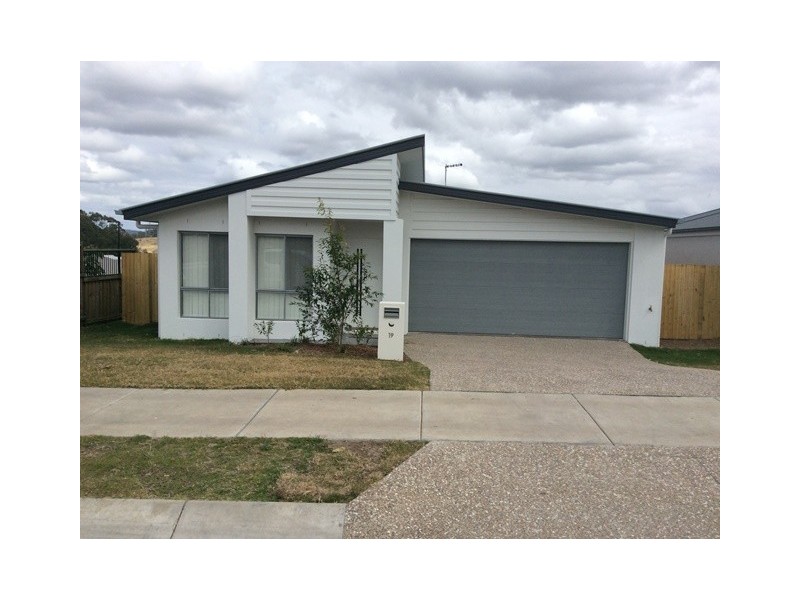 19 Cordeaux Street, Redbank Plains QLD 4301