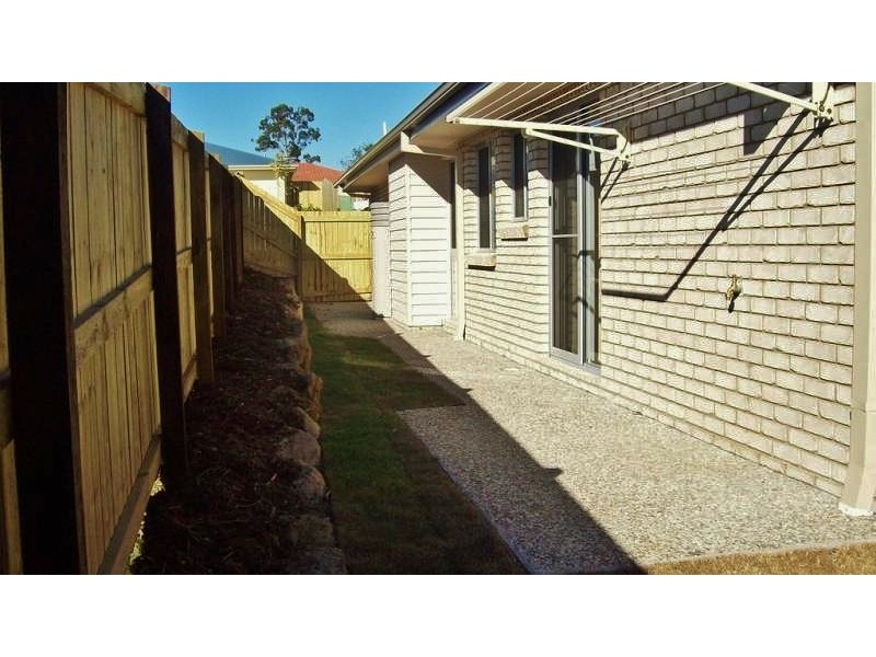 32 SUTHERLAND CRESCENT, Goodna QLD 4300