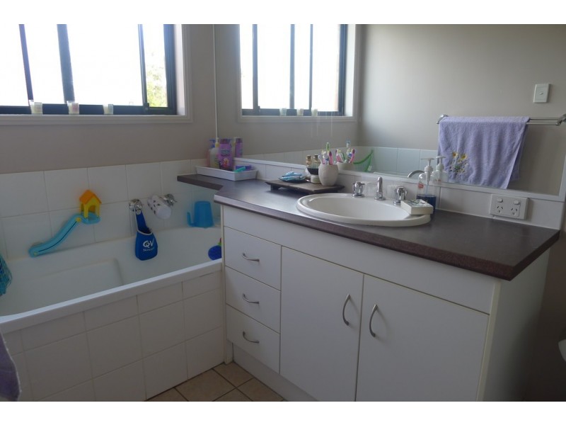 7 MORONEY COURT, Goodna QLD 4300